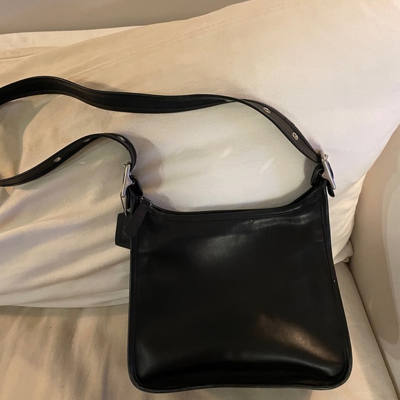 Coach Vintage Black Leather Hippie Flap Bag - Picture 5 of 7